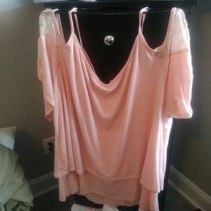 Torrid cold shoulder with lace on sleeve top